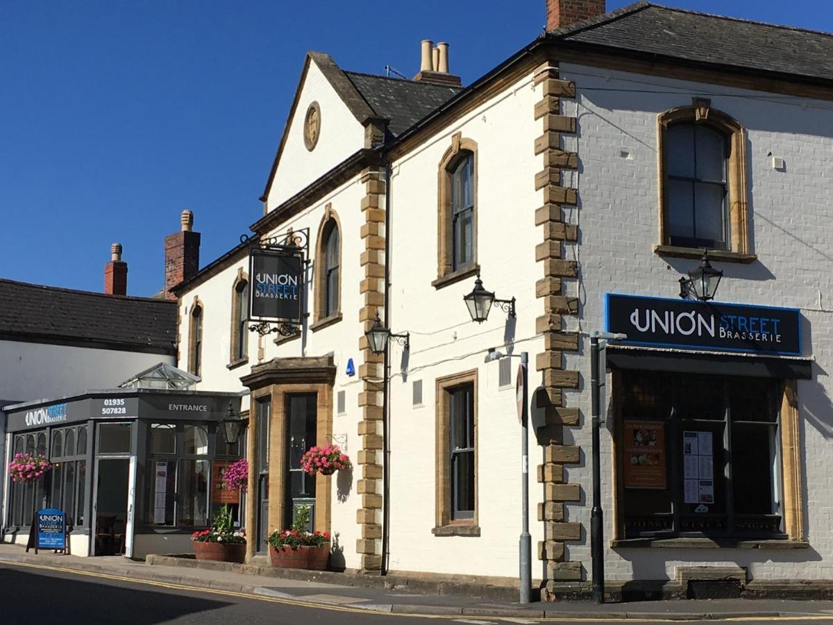 Stylish Flat In Yeovil Somerset Exterior photo